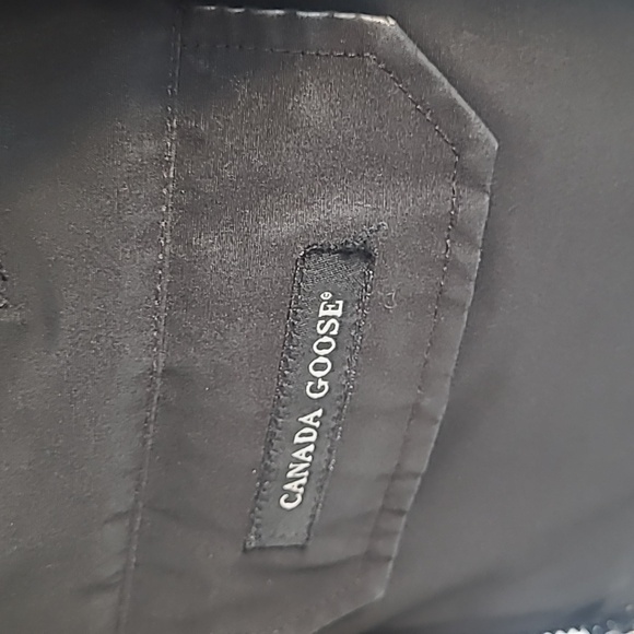 Canada Goose Black Chilliwack Bomber Parka - Picture 7 of 13